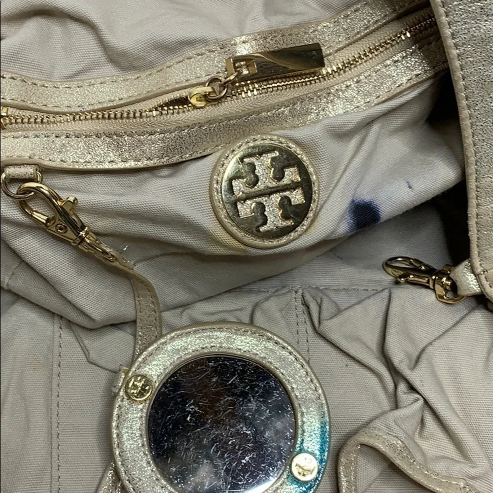 Tory Burch Dean hobo in shimmer